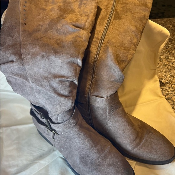 Stylish Over the Knee Boots in Taupe - Picture 1 of 3